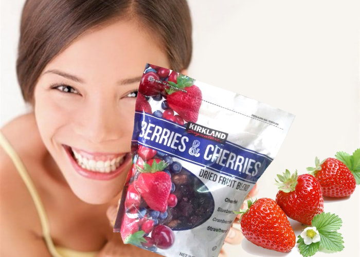 Trái cây sấy khô KirkLand Berries & Cherries Dried Fruit Blend 567g của Mỹ